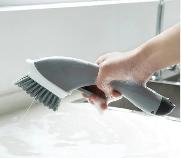 

1 шт., автоматическая щётка-распылитель воды для кухонной раковины