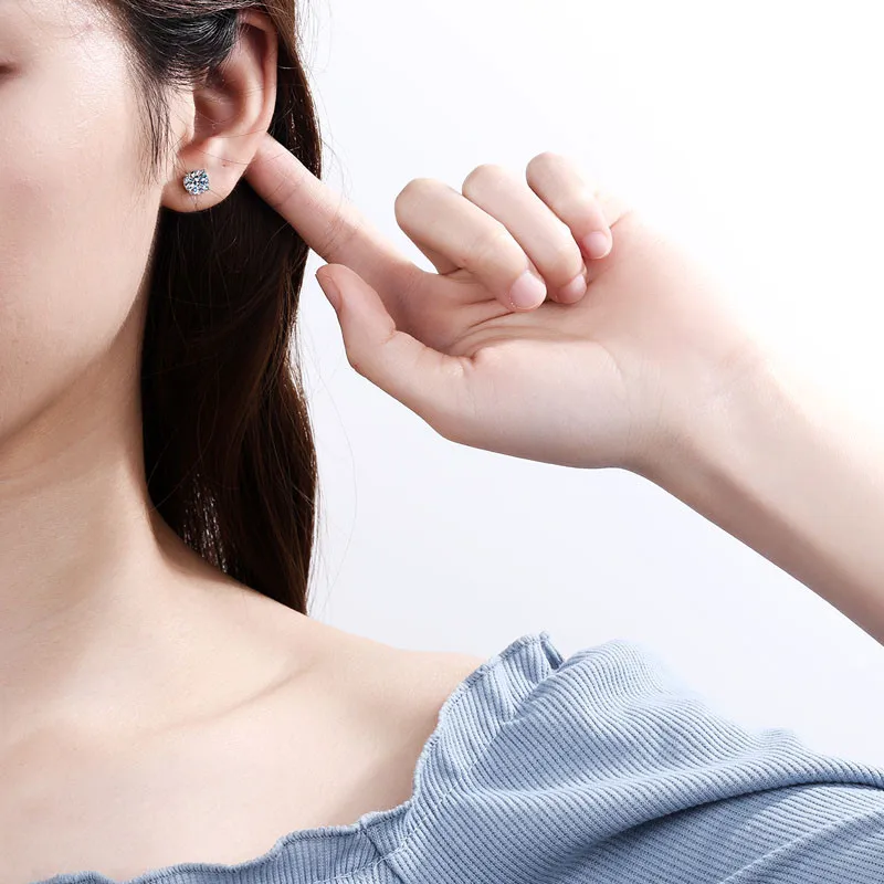 Cena BOEYCJR 925 klasyczny srebrny 0.5 1ct F kolor Moissanite VVS Fine Jewelry Diamond Stud kolczyk z certyfikatem dla kobiet prezent