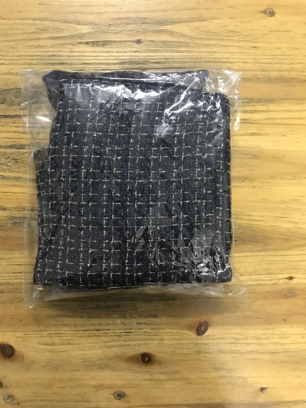 Высокое качество ChicTweed юбка Женский комплект 2 шт. осень зима сексуальные голые плечи свитера+ пуговица плед Сплит твидовая юбка комплект