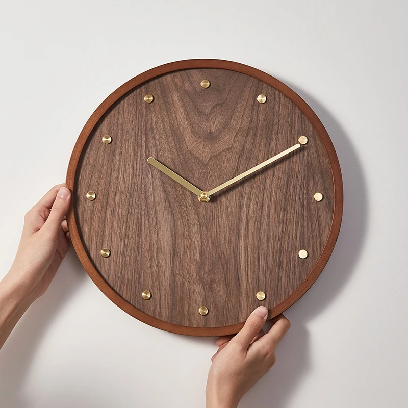

Nordic Wooden Wall Clocks AA Battery 12inch Round Mute Accurate Needle Solid Wood Clock Living Room Home Decoration Ornaments