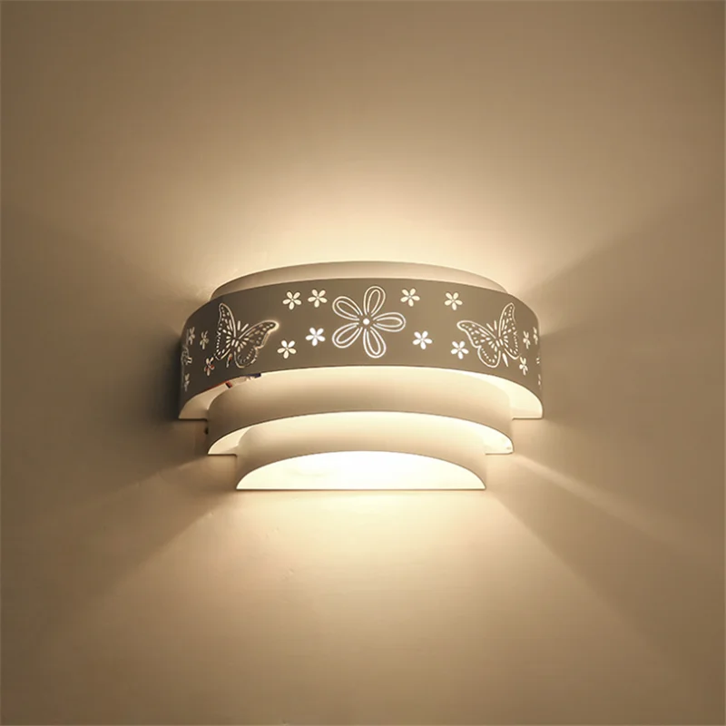 Modern Minimalist Wall Lamp LED Wrought Iron Bedside Bedroom Living Room Lampara Creative American Wall Aisle Staircase Decor