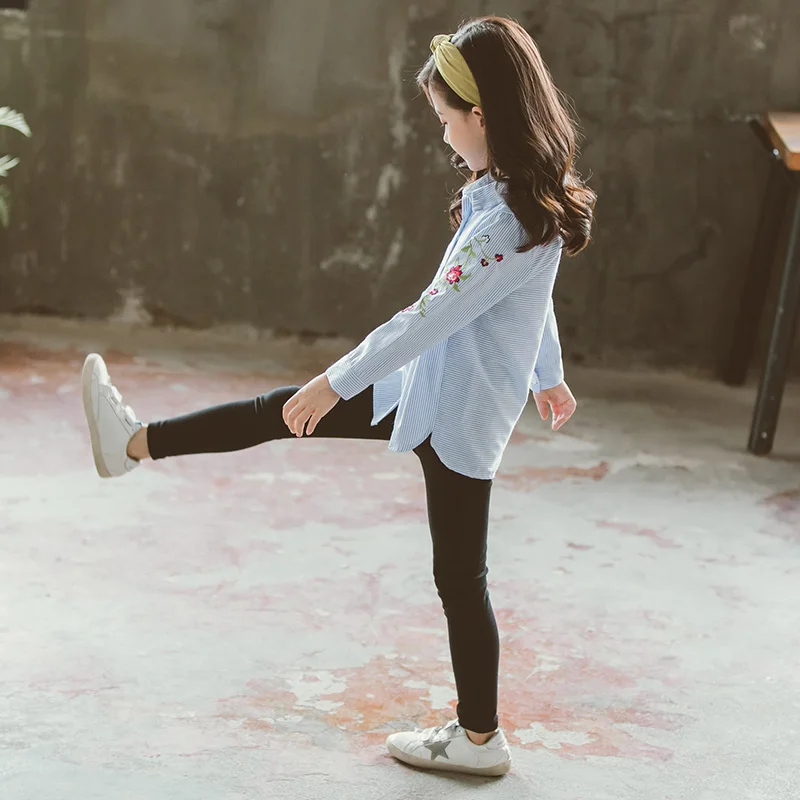 Блузка для девочек новинка 2020 Детская Корейская полосатая блузка с вышивкой и