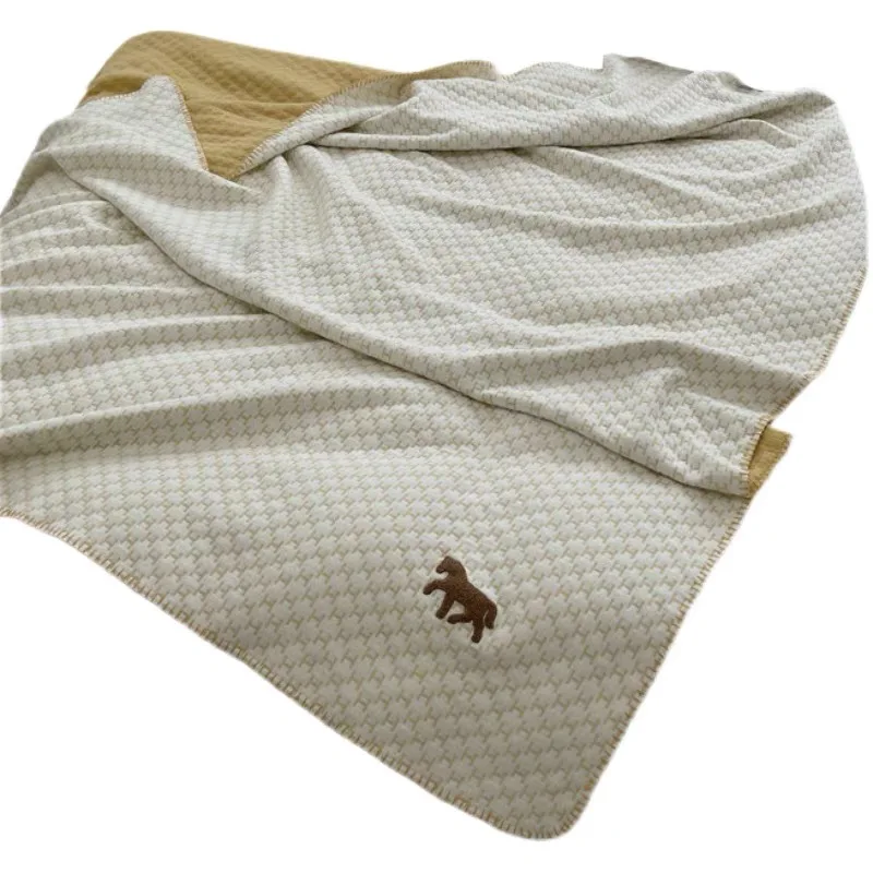 

Cotton Knitted Blanket Cover Blanket Thin Office Leg Cover Summer Air Conditioning Blanket Simple And Clean And Lovely