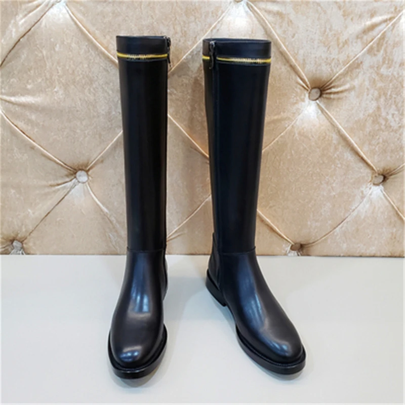 Модная брендовая обувь коллекция 2020 года зимние кожаные сапоги до колена на