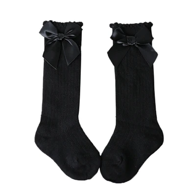 Милые носки для новорожденных девочек, мягкие однотонные хлопковые носки до колена с большим бантом для малышей 0-4 лет, kniekousen meisje A20 - Цвет: Черный