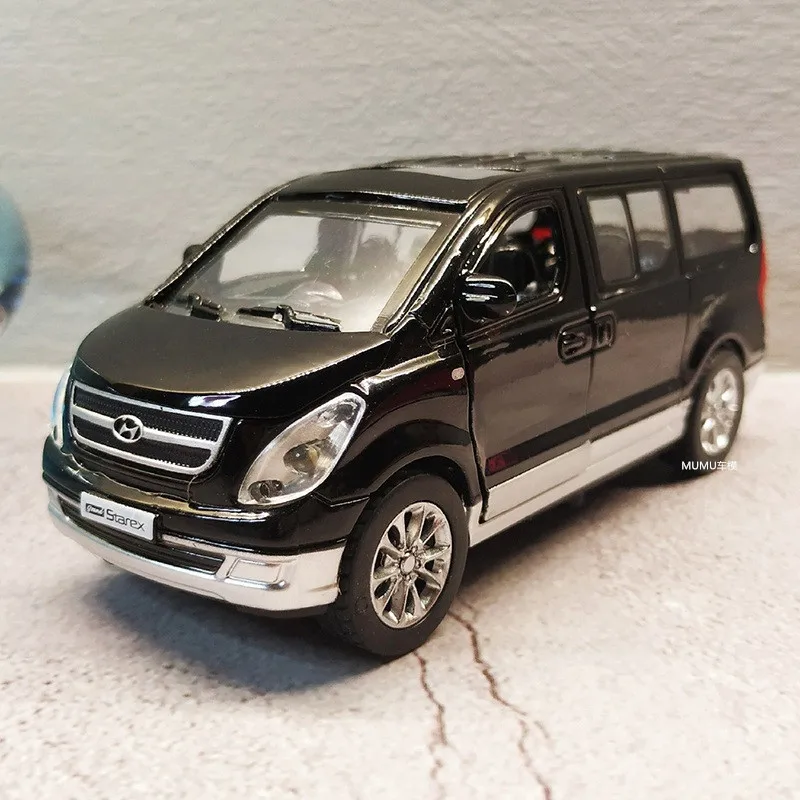 

Новинка 1:32 Hyundai STAREX душа любимая модель автомобиля из сплава литые игрушечные автомобили со звуком светильник детские игрушки для детей Подарки Игрушка для мальчиков