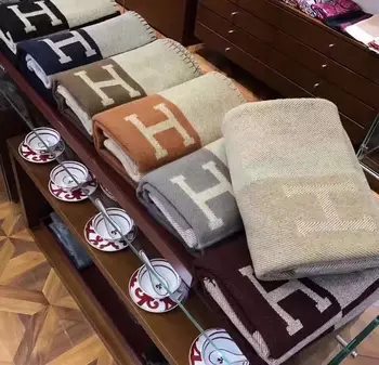

H Blanket Plaid Cashmere Crochet Soft Wool Scarf Shawl Portable Warm Sofa Bed Fleece Knitted Pink Throw Blanket Brand H Letter
