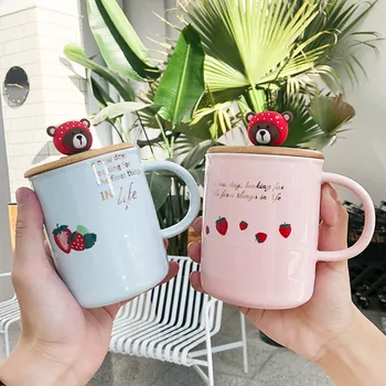 

Cartoon Creative Strawberry Bear Doll Head Wooden Cover Ceramic Cup with Spoon Mug Cute Little Clear Cup Coffee Mug Funny Mugs