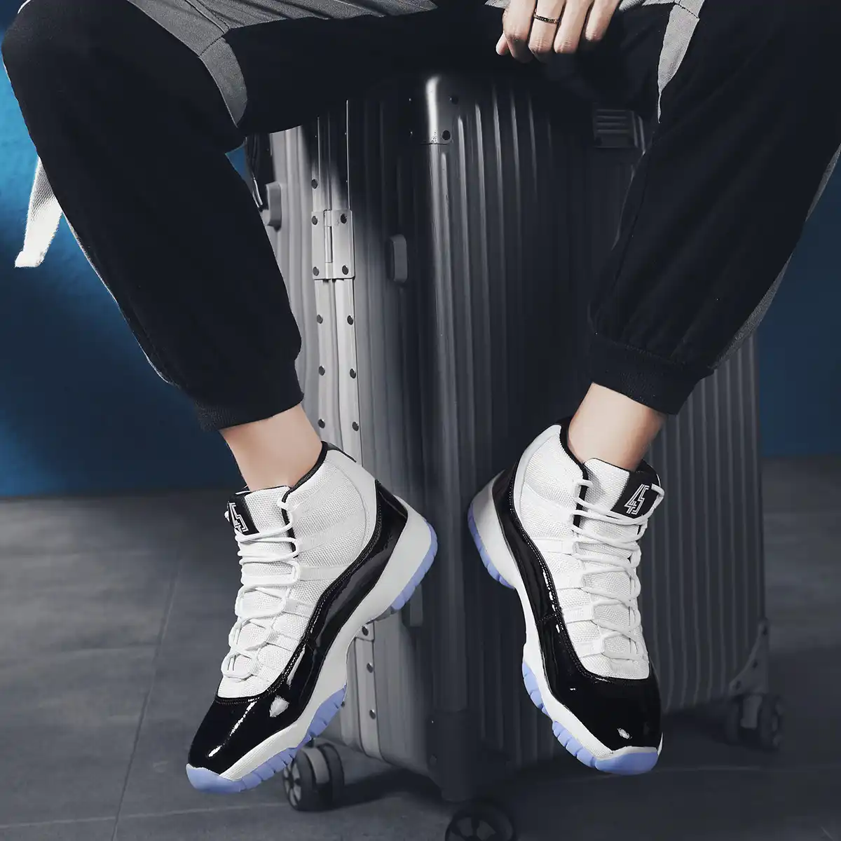 Jordan retro 11 blanco con negro Clearance