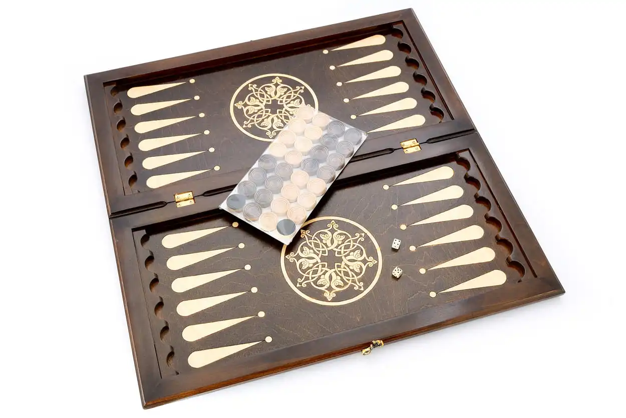 нарды mirzoyan. нарды резные "паук", mirzoyan. нарды-шашки "волк" 50*50 см. маленькие нарды. нарды-шашки зеленый узор 40x40.