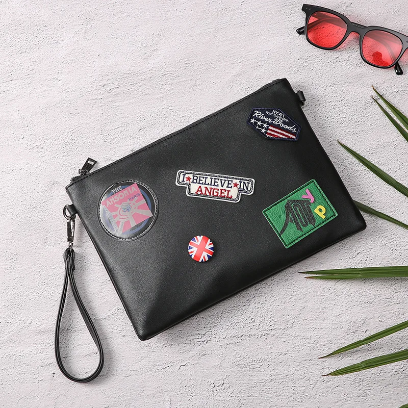 

Korean version of one-shoulder bag iPad wrist bag with tide-bursting badge and men's and women's medal envelope