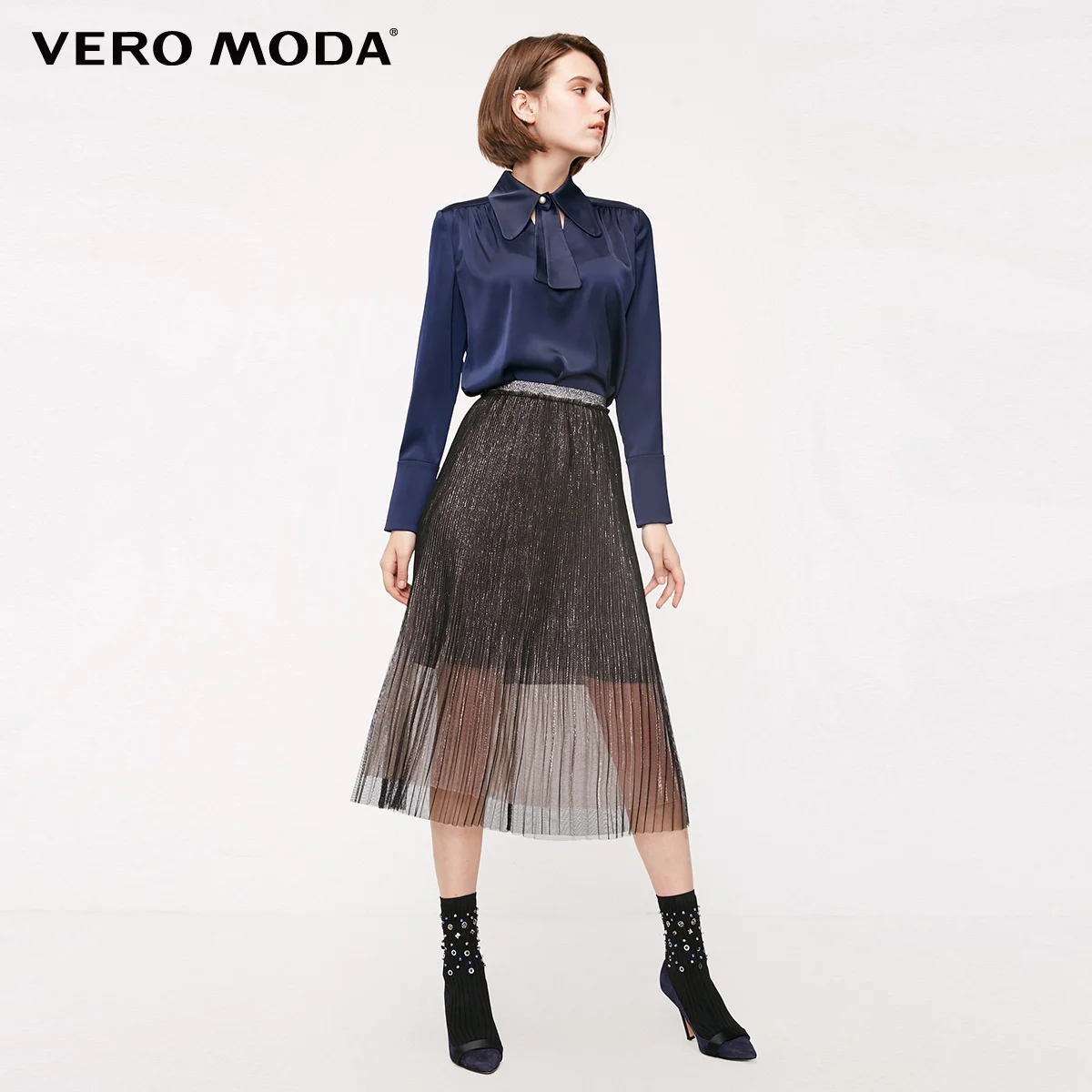 Женская плиссированная шифоновая рубашка с вырезом и съемным бантом Vero Moda |