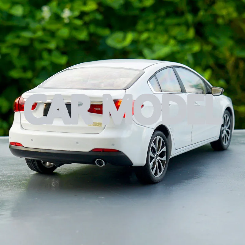Масштаб 1:18 игрушечные автомобили из сплава QIYA K3 KIA Корея модель автомобиля