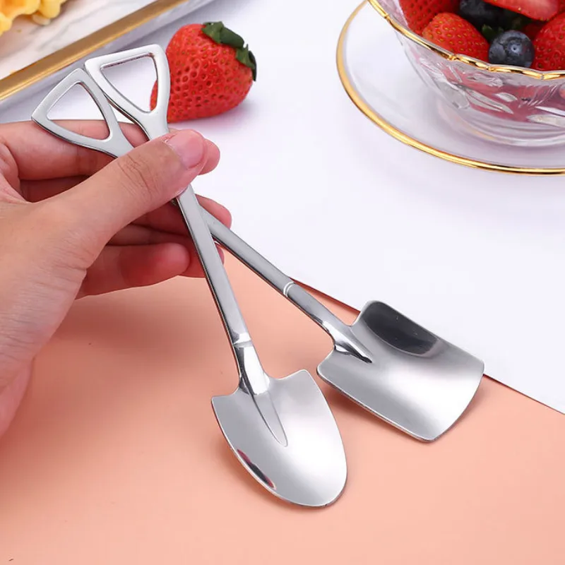 Cuillère dorée à dessert cœur - Idéal pour vos instants douceurs