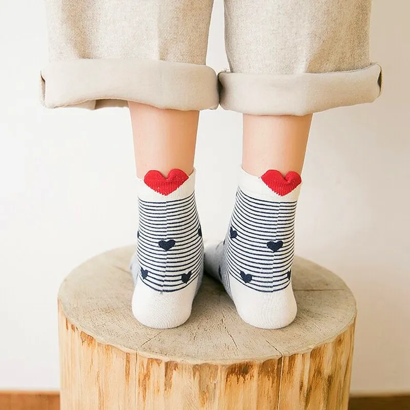 5 пар,, женские хлопковые носки Kawaii, белые, красные носки с принтом в форме сердца, короткие носки, повседневные носки с ушками животных и красным сердцем для девочек