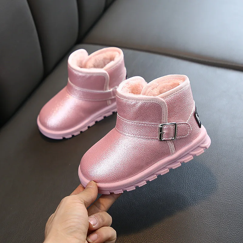 pink Детские зимние ботинки; Водонепроницаемая нескользящая обувь для девочек; короткие ботинки для маленьких мальчиков; модная зимняя детская обувь из плотного бархата и хлопка - Цвет: pink