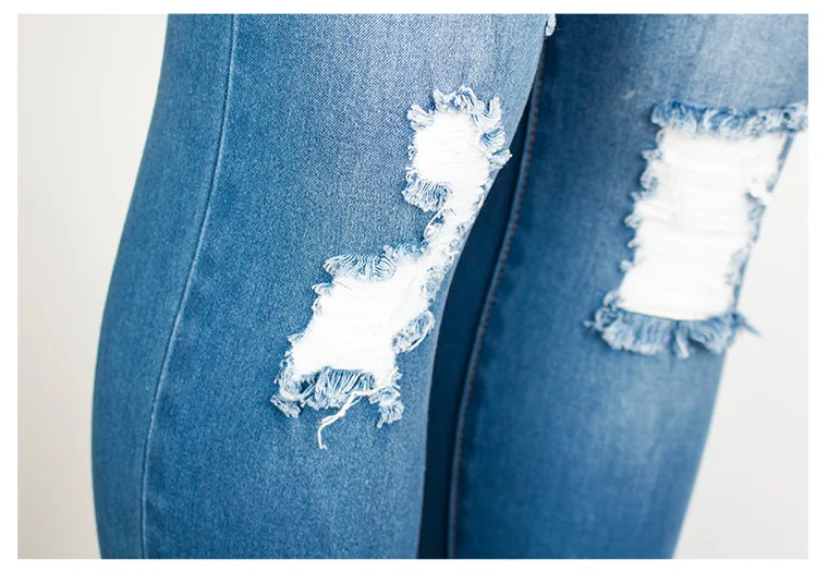 11953599006_1170786358