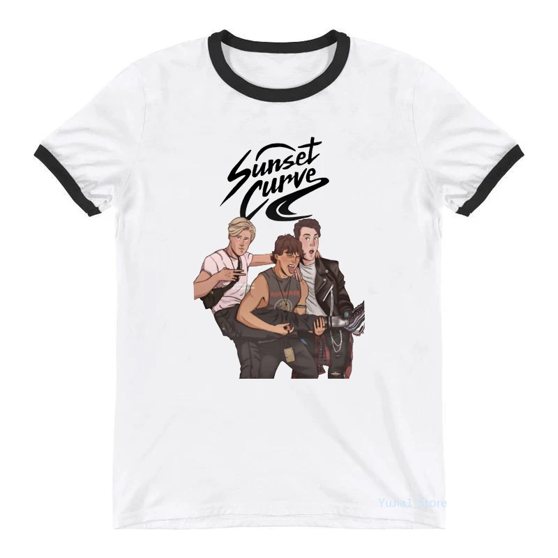 

Футболка женская летняя с принтом «Джули и фанты»