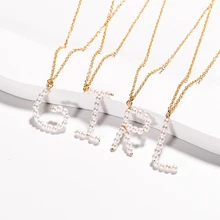 SRCOI 26 Письмо имитация жемчуга ожерелье богемное имя инициалы белый жемчуг выразительный медальон на цепочке ожерелье для женщин Свадьба