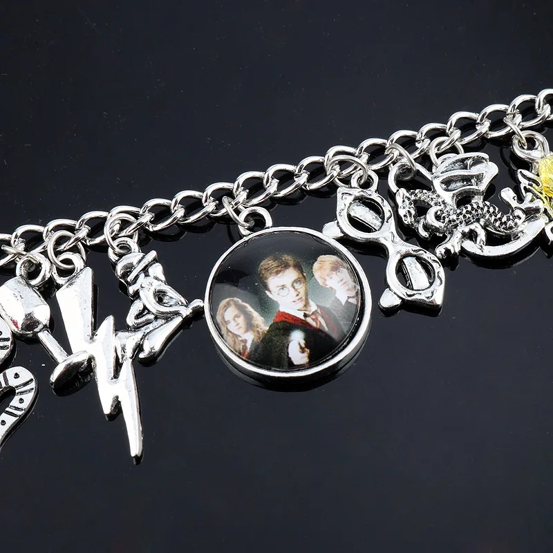 3940851682_1387365254