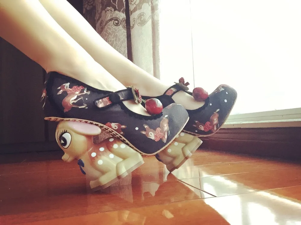 Обувь на каблуке с изображением оленя; туфли-лодочки на высоком каблуке с круглым носком; модная обувь для вечеринок с милыми животными; босоножки на высоком каблуке в необычном стиле