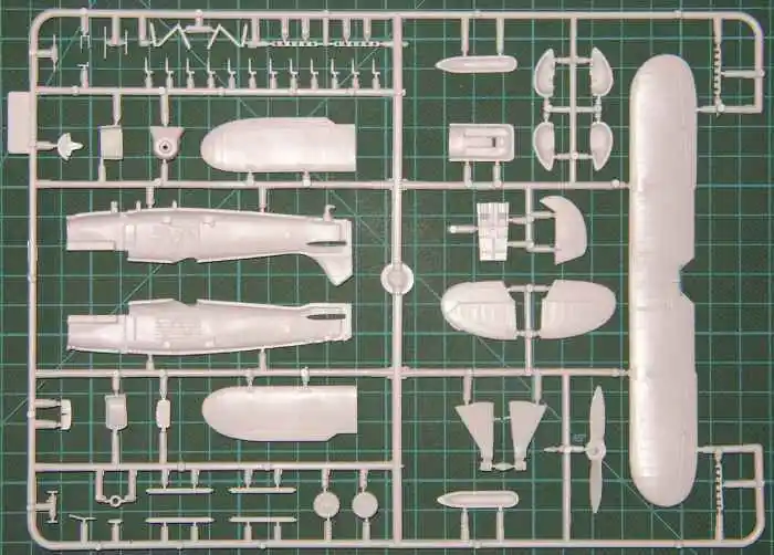 1/72 полимерная графическая литая сборная военная модель 72191 Испания He51b-1 модель истребителя сборная игрушка