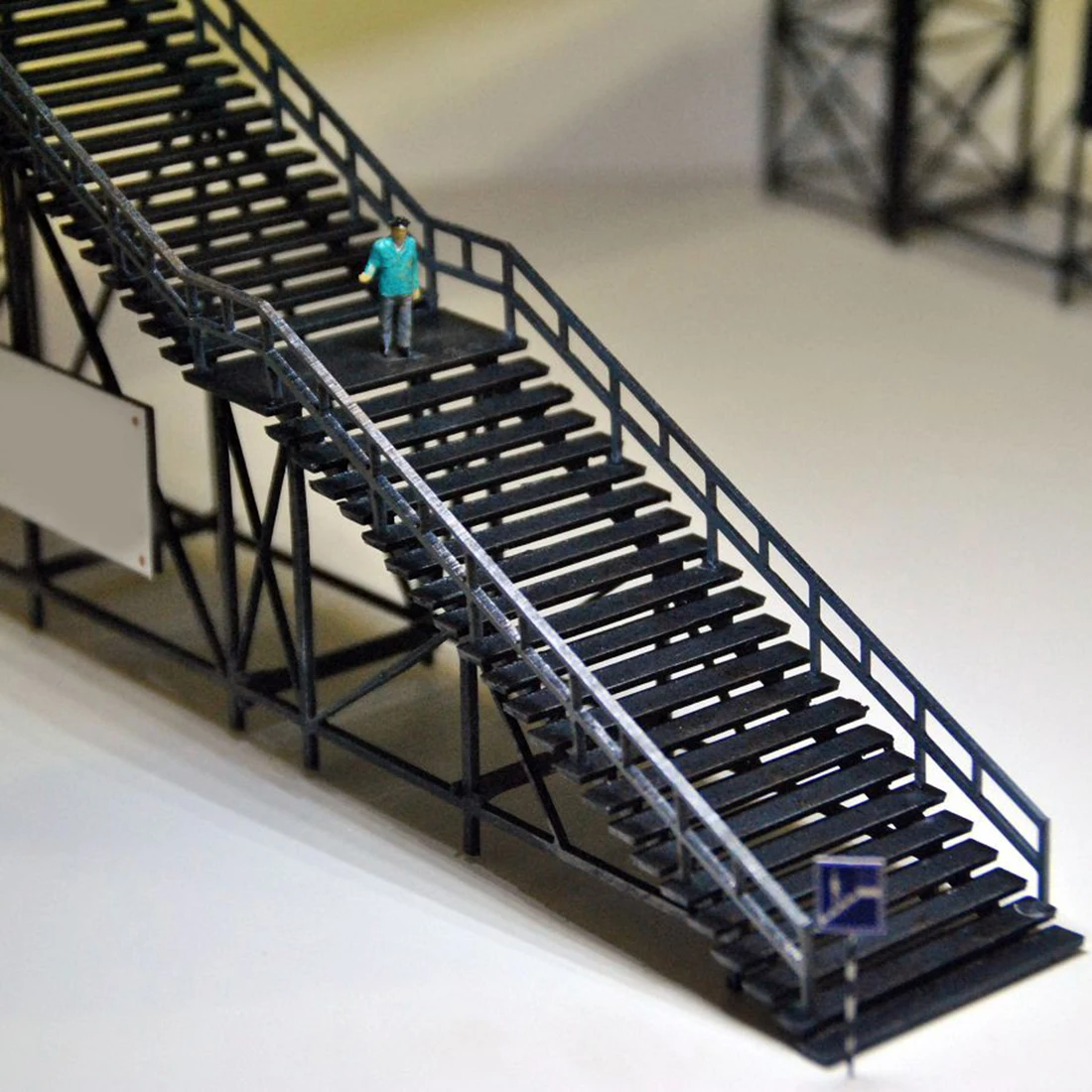 Горячая 1: 87 HO Масштаб железнодорожная станция Footbridge модель песочного стола декорация модель обучающая игрушка подарок для детей и взрослых