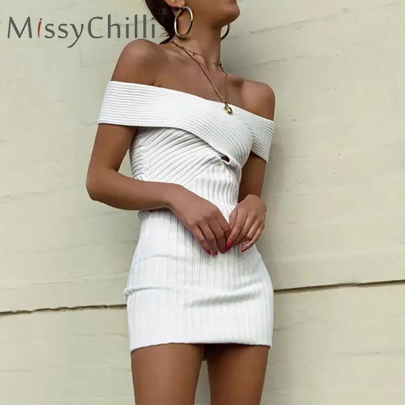 Женское трикотажное платье с открытыми плечами MissyChilli Белое Облегающее Платье