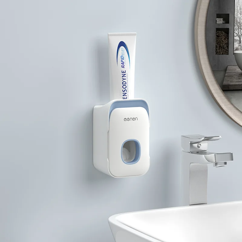 B-Blue GUNOT New Automatic Toothpaste Dispenser Wall Mount Toothbrush Holder Plastic Portable Toothpaste Squeezer Bathroom Accessories - Цвет: B-Blue