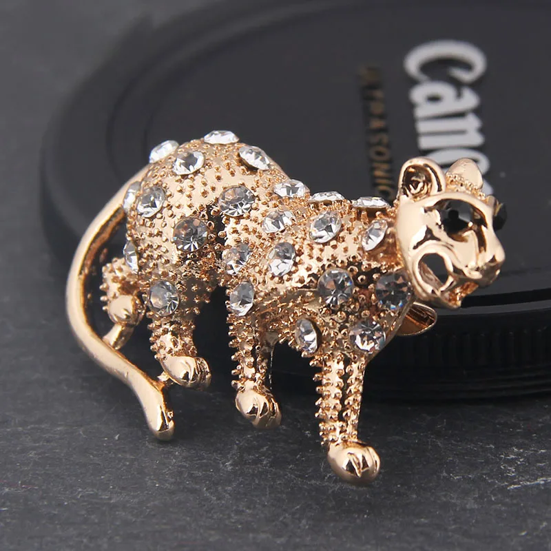 Cute Shiny Rhinestone Animal Leopard Dog Hollow out Heart Brooch Unisex Collar Pin Broches Jewelry Corsage Coat Accessories Gift | Украшения