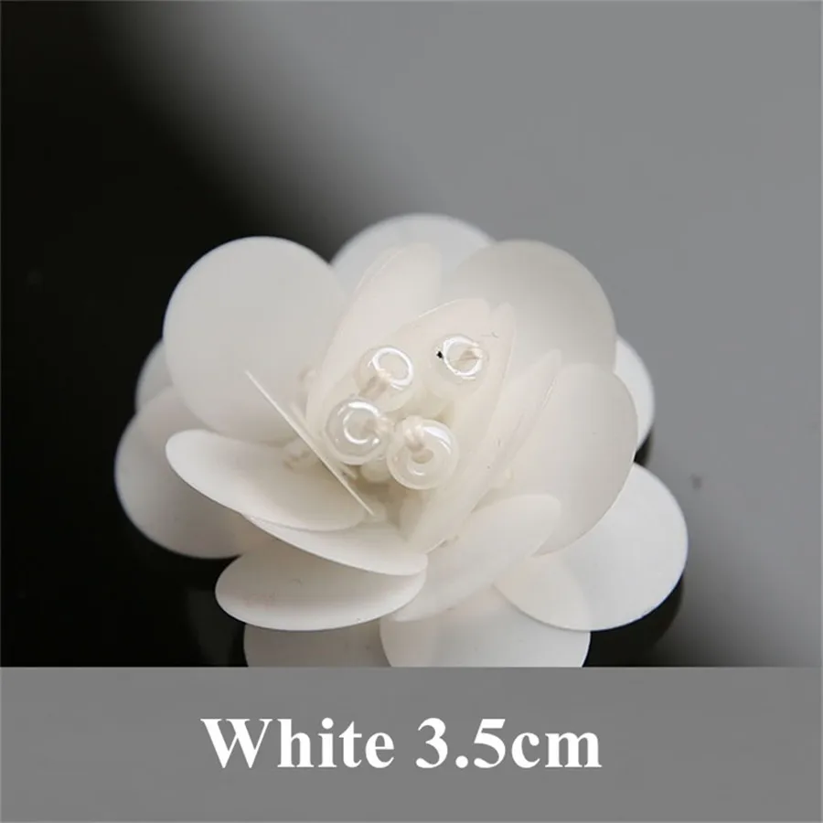 MAXSIN FUN 2Pcs/lot White Color Handmade Sequins Beads Flower Applique Patches For Hair Clip Bags Brooch Clothes Sew On Stickers | Дом и сад