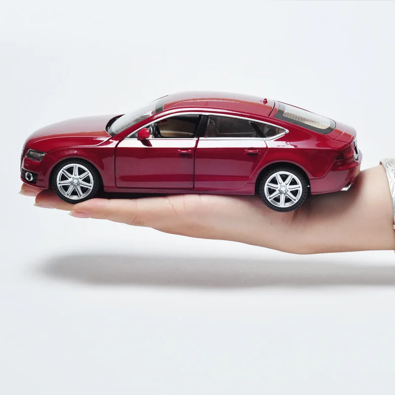 Модель автомобиля CAIPO 1:24 Audi A7 coupe модель из сплава четыре двери звук и светильник