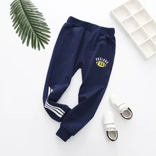 Детская одежда; коллекция года; сезон весна; трикотажные брюки с вышитыми героями мультфильмов в Корейском стиле для мальчиков и девочек; повседневные спортивные брюки