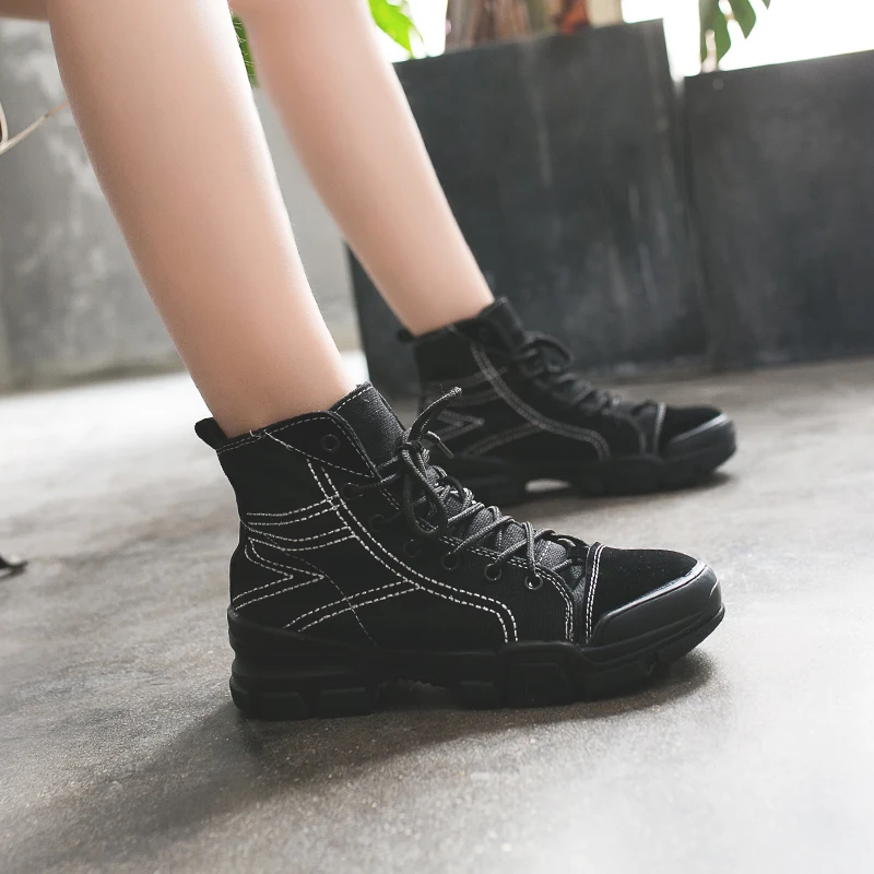 Новая обувь; женские рабочие ботинки; высокие ботильоны на плоской подошве со шнуровкой; износостойкие Нескользящие однотонные парусиновые ботинки высокого качества в стиле ретро - Цвет: black