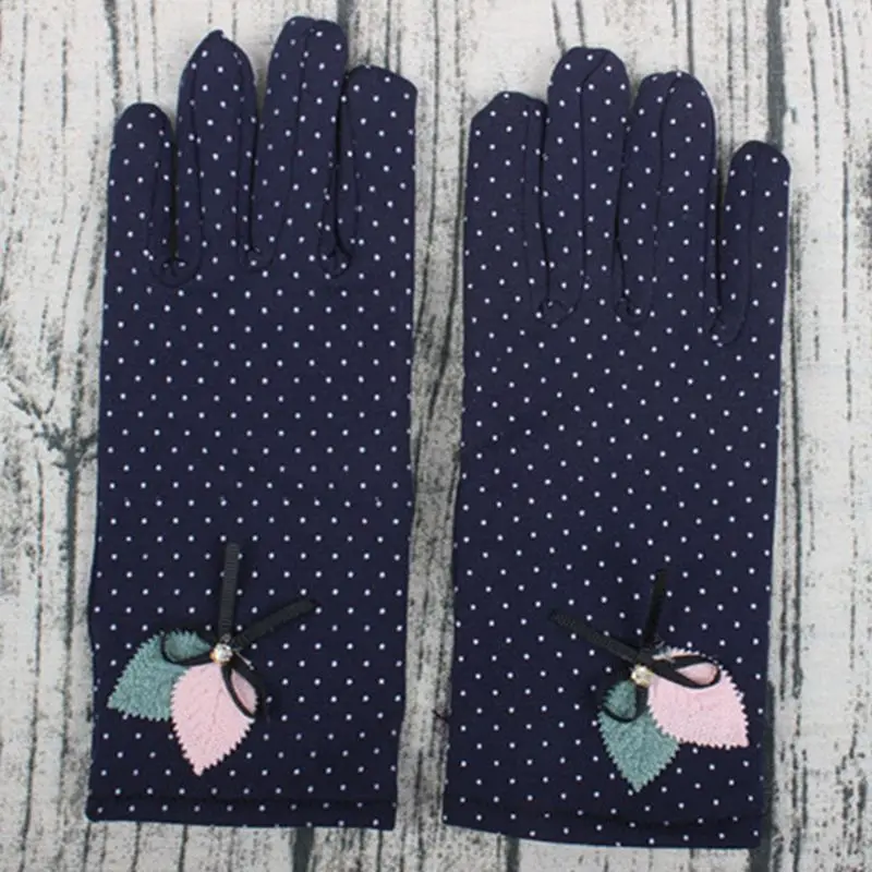 Новые Модные Элегантные женские шерстяные перчатки с сенсорным экраном зимние женские теплые кожаные перчатки с бантом в горошек вышитые перчатки DXAA