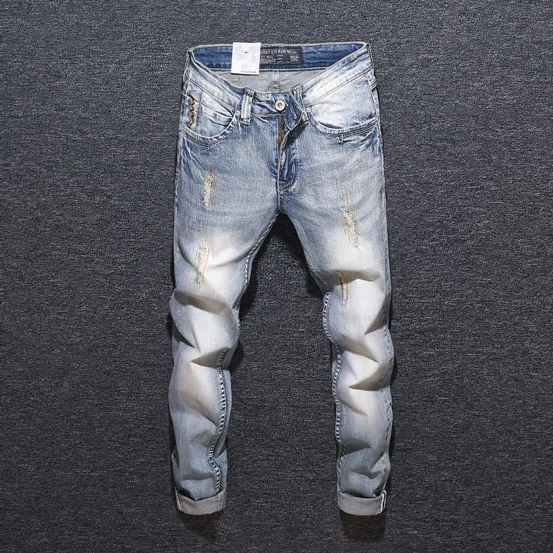 

Italian Style Fashion Men Jeans Light Blue Slim Fit Ripped Jeans Men Embroidery Denim Hip Hop Pants Vintage Designer Jeans Homme
