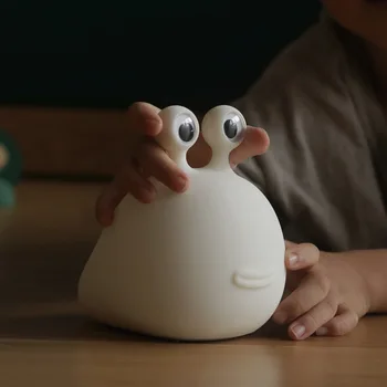 

MUID slug with sleep lamp bedroom silicone pat unpack lamp baby sleep eye protection creative bedside light