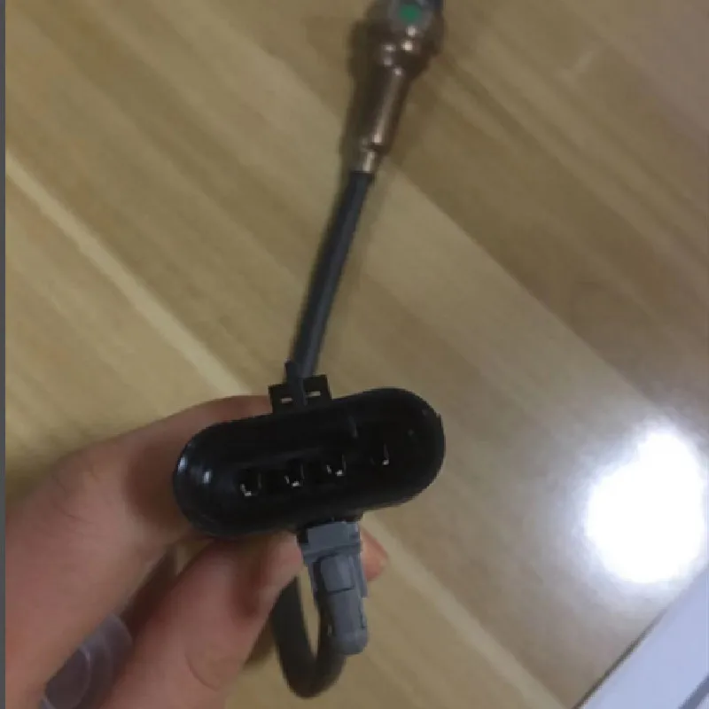 H03e54f7e2da449d6af98cc6ec51f1805F