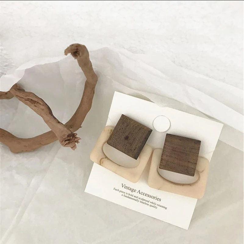 H6570278026a742ac8b2ef996f119e80fE