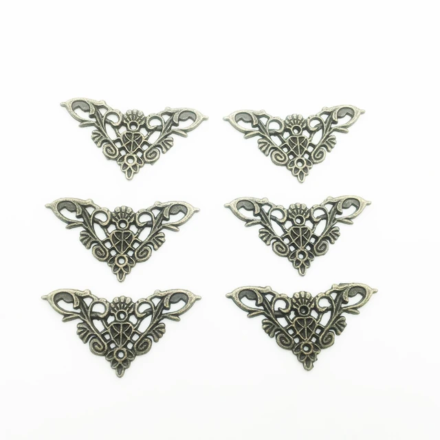 4Pcs DIY Crafts Metal Corners For Books Scrapbooking Photo Albums