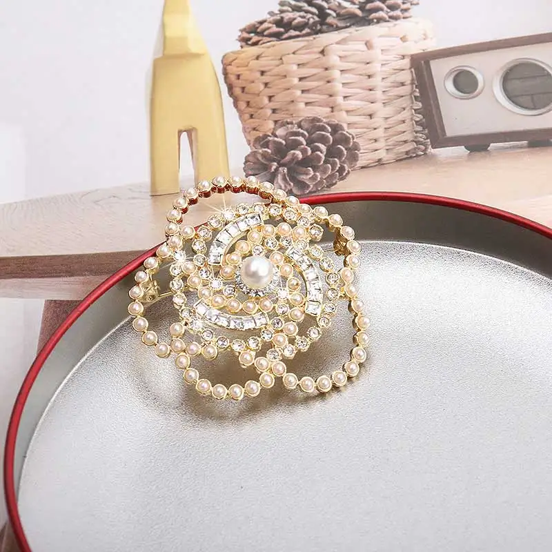 Promotional StealNew Korean Wool Camellia Flower Brooch Pins Pearl