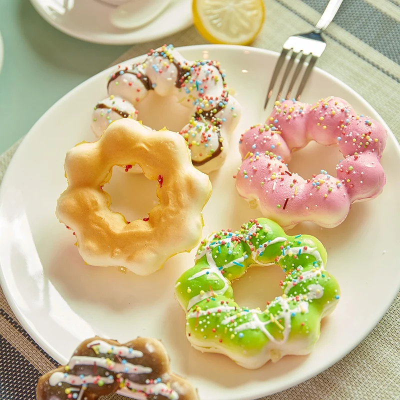 Ten simulation doughnut， Playing tricks on others，cultivating children's cognition，Decorating rooms ，photography