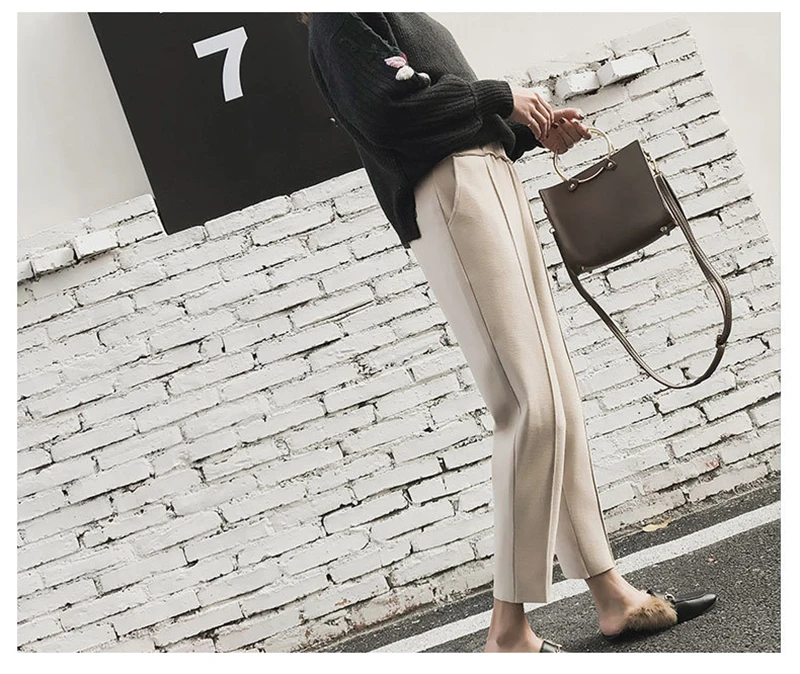 7673852429_759956348