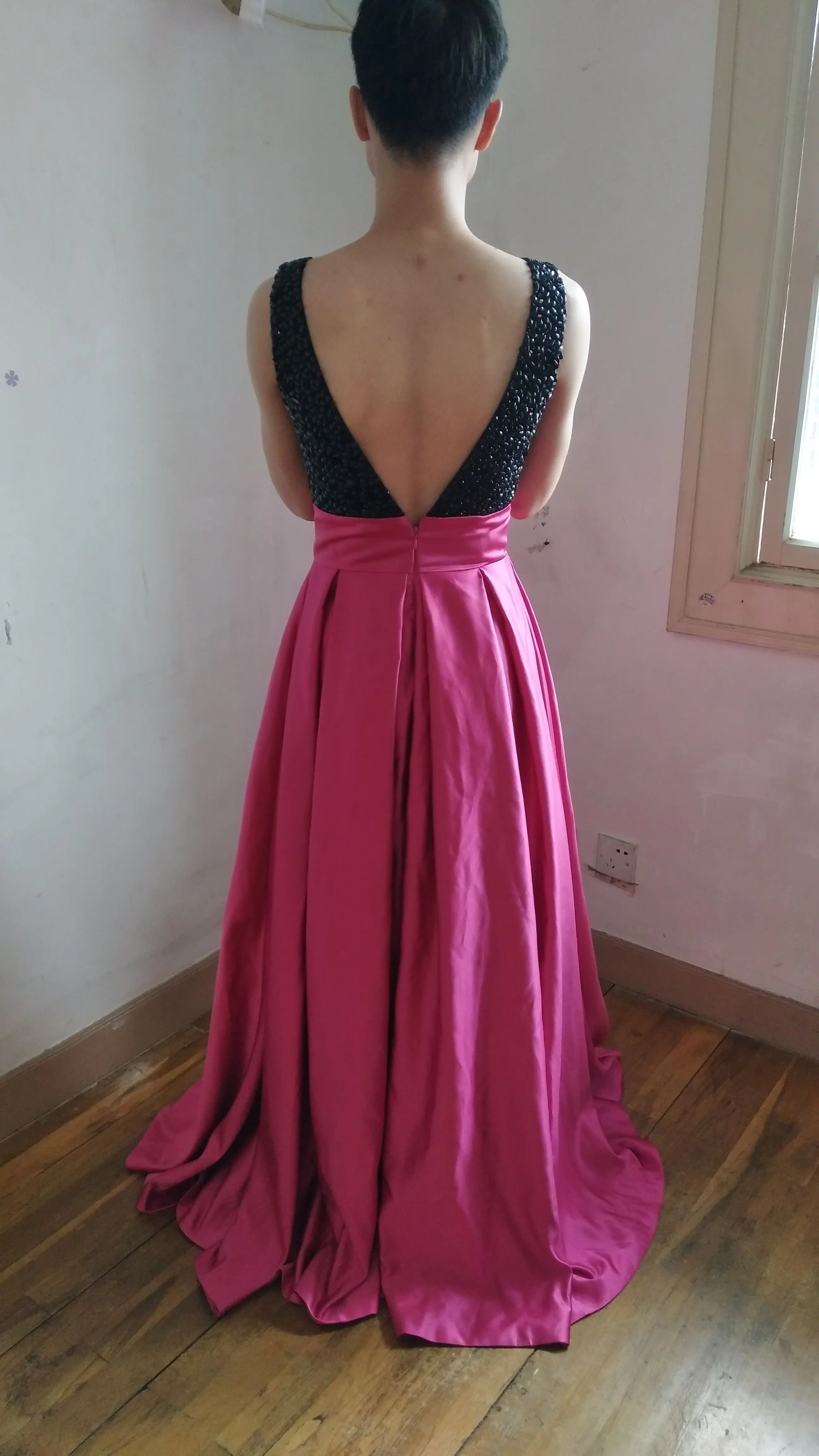 

2019 new designer fuchsia a line heavily beading crystals prom dresses scoop neck open back sexy fashion prom gowns best selling