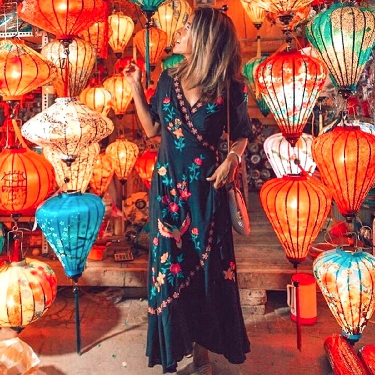 Женское платье с запахом GypsyLady длинное пляжное черного цвета цветочной вышивкой