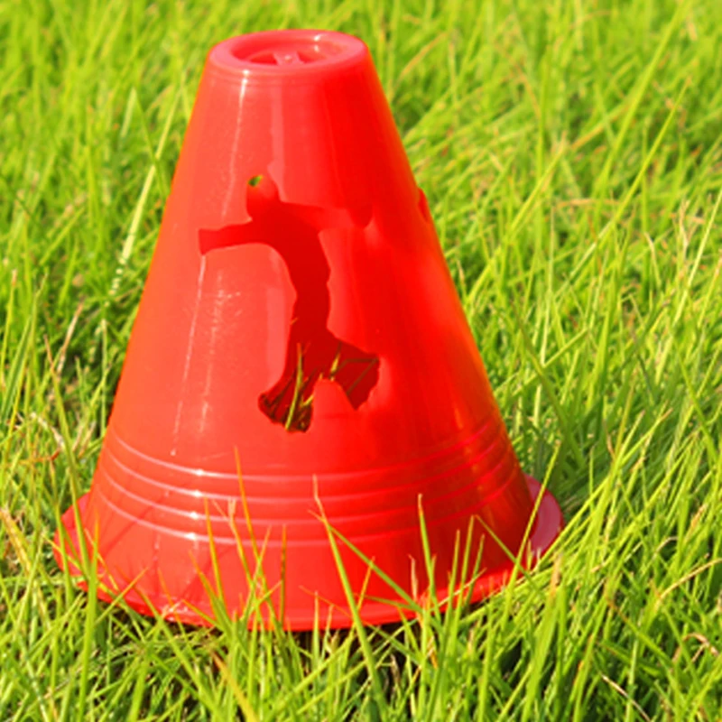 thumbnail image 1 of 10 piezas de balde de señal, barrera de cono de carretera, obstáculos, marcadores de bloqueo para patinaje sobre ruedas, fútbol, entrenamiento de fútbol, taza de marcado, 1 of 5