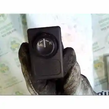 

2910467 Rear view Nissan Almera (n16/e) 1.8 16v Cat