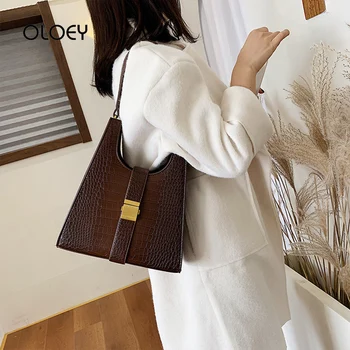 

Retro Alligator Pattern Baguette Shape bags Luxury Flap Handbags small square bag Designer Women Shoulder bag 2019 Bolsa Mujer
