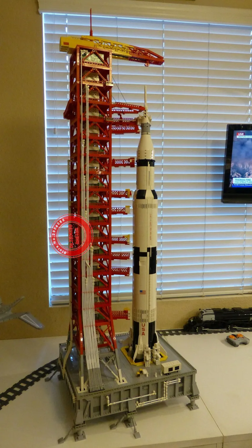 

NEW 114CM High Building Blocks Toys Apollo Saturn No. 5 Launch Pad Building Kit Block Brick Use and 21309 <Only the launch pad>