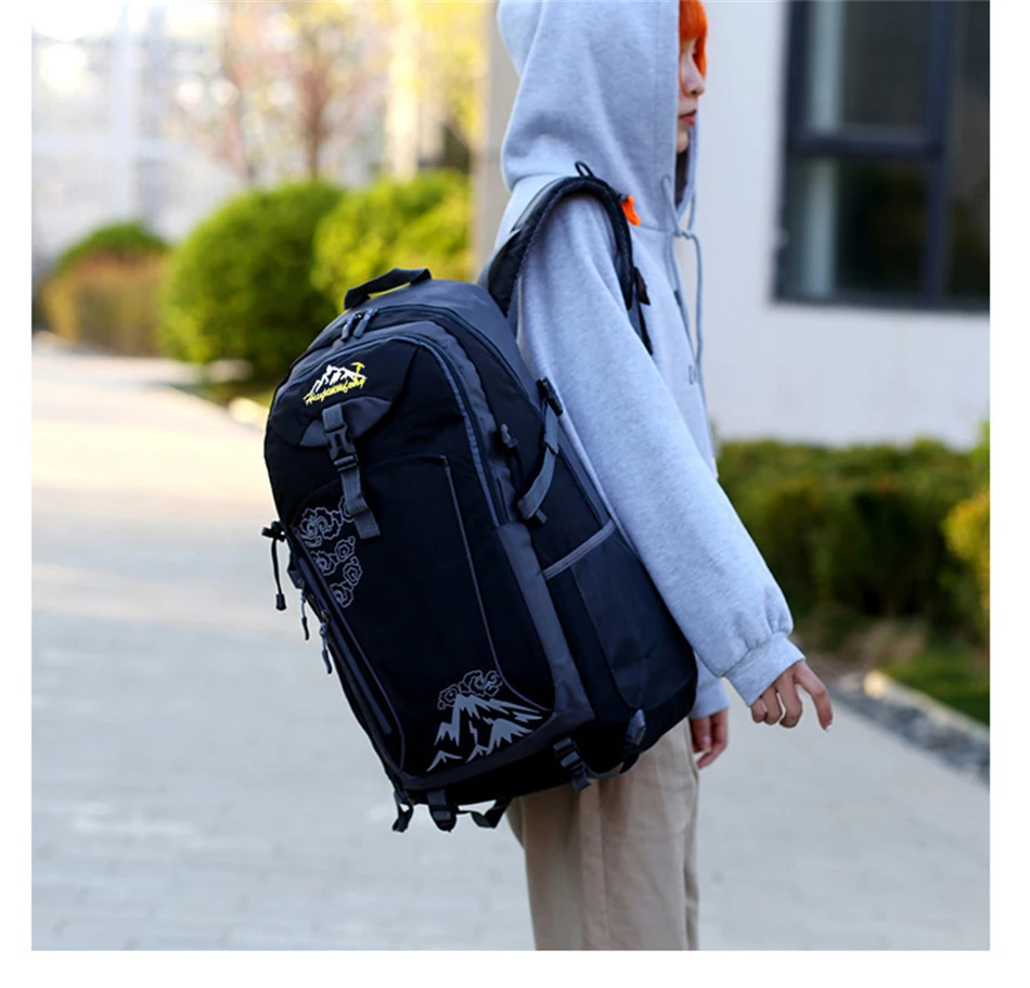 Outdoor Travel Camping Backpack Men Women Softback Nylon Mountaineering Hiking Backpacks Waterproof Larger Capacity Sports Bags